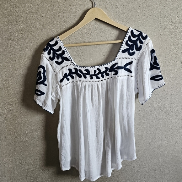 CHIC CONNECTION Textured Square Neck Top, S - Picture 2 of 8